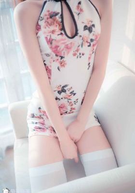 美女脱去内衣内渴悠_BD英语影视在线观看