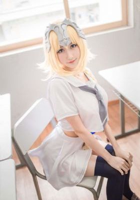欧美丰乳肥臀实体娃娃_蓝光高清免费观看